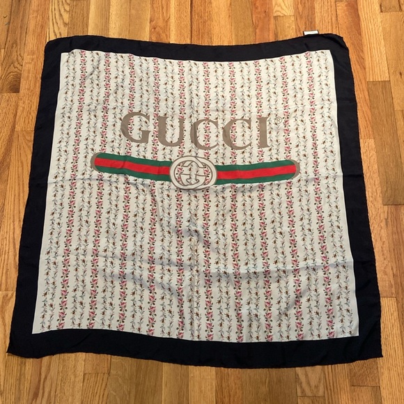 Gucci Scarf - Picture 1 of 4